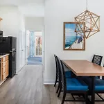 Harborside Resort & Vacation Rentals At Atlantis